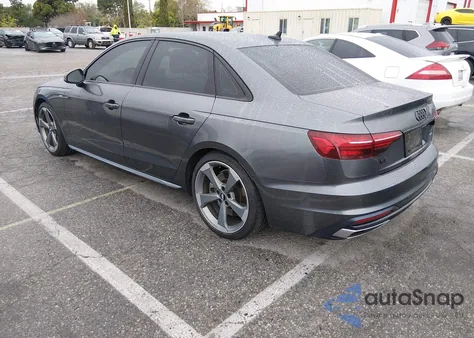 2021 Audi A4 Premium Plus 45 Tfsi S Line Quattro S Tronic z USA, uszkodzony, nr VIN WAUEAAF49MN002144